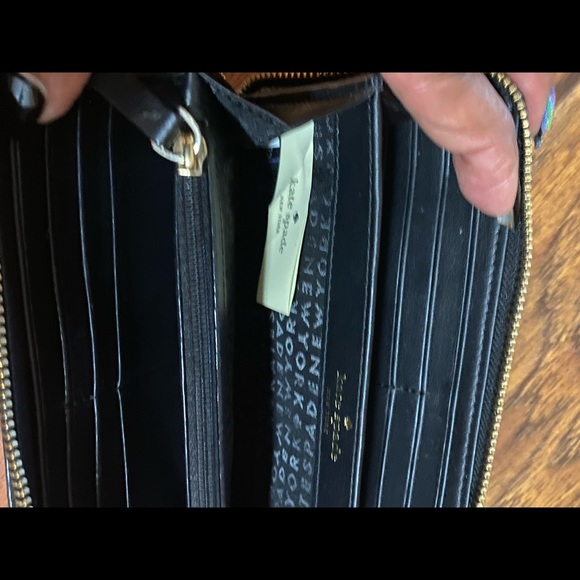 Kate Spade Hot Pink Satchel with wallet - Picture 11 of 12